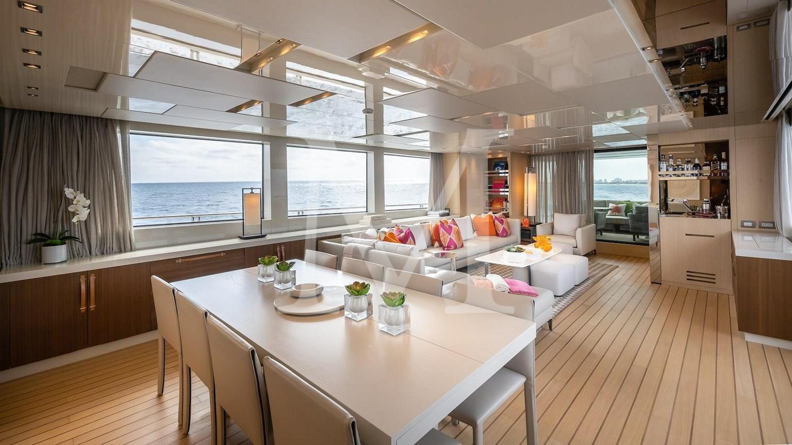 wombat_sanlorenzo_yacht_charter_greece_salon