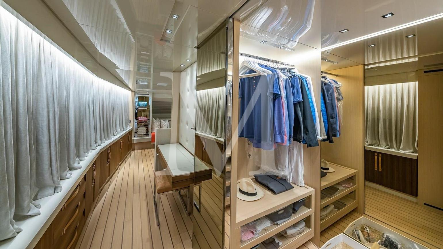 wombat_sanlorenzo_charter_greece_master3