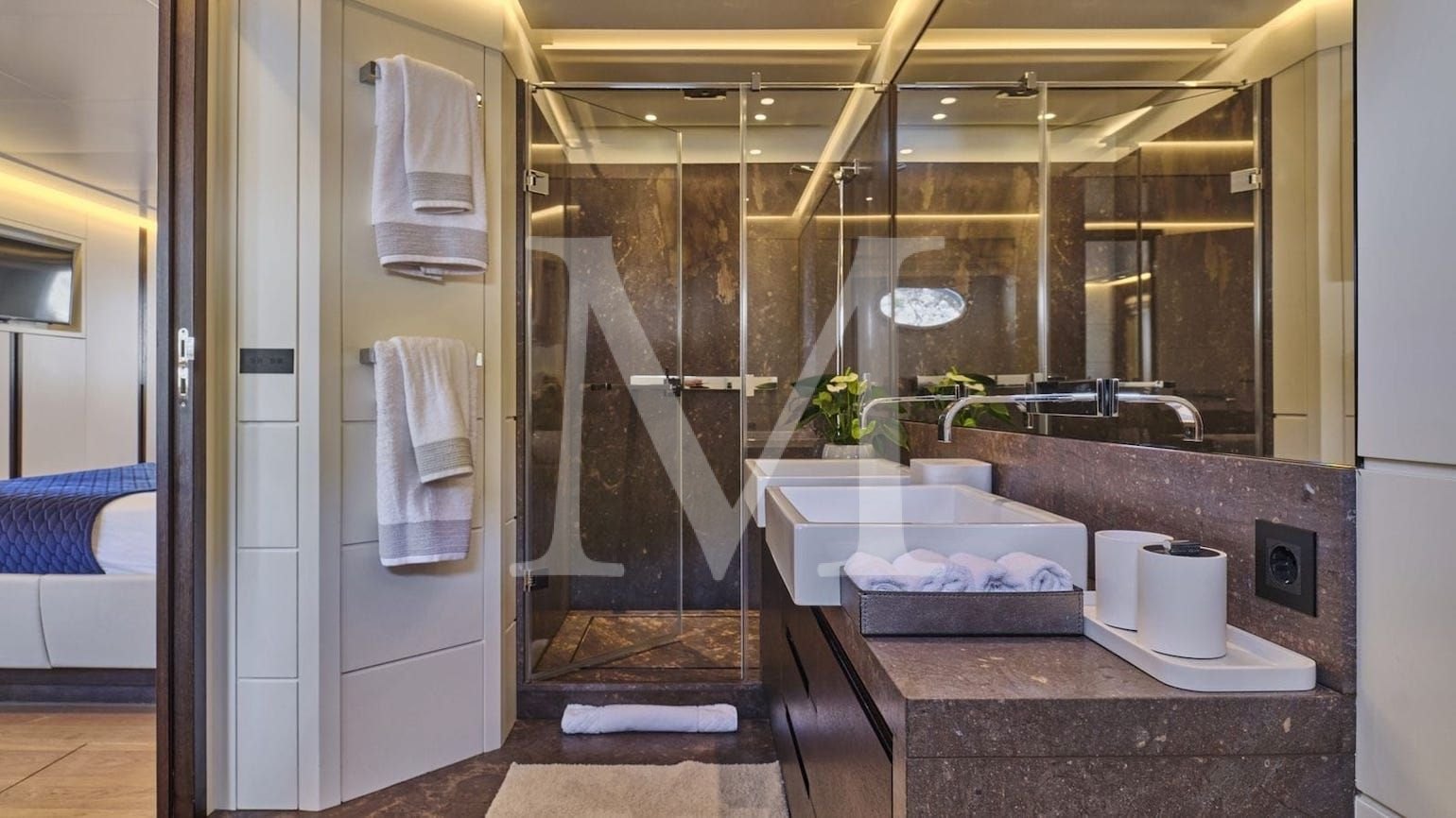 Master cabin yacht once more ensuite 2