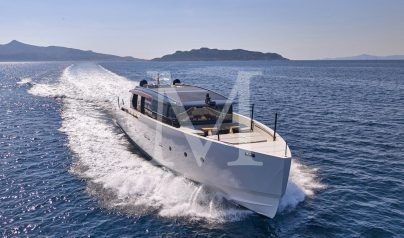 SP110_Bestia_sanlorenzo_charter