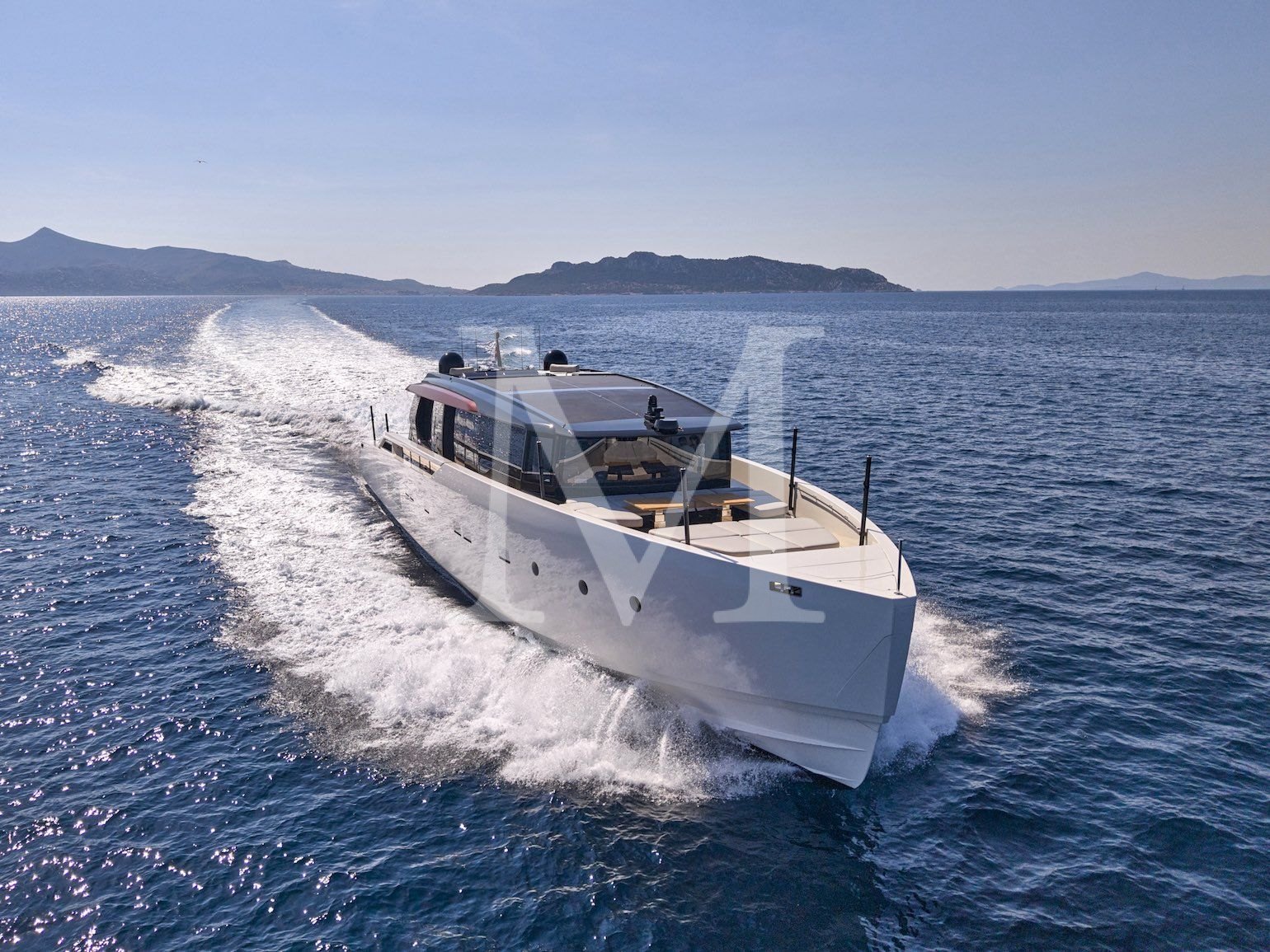 SP110_Bestia_sanlorenzo_charter
