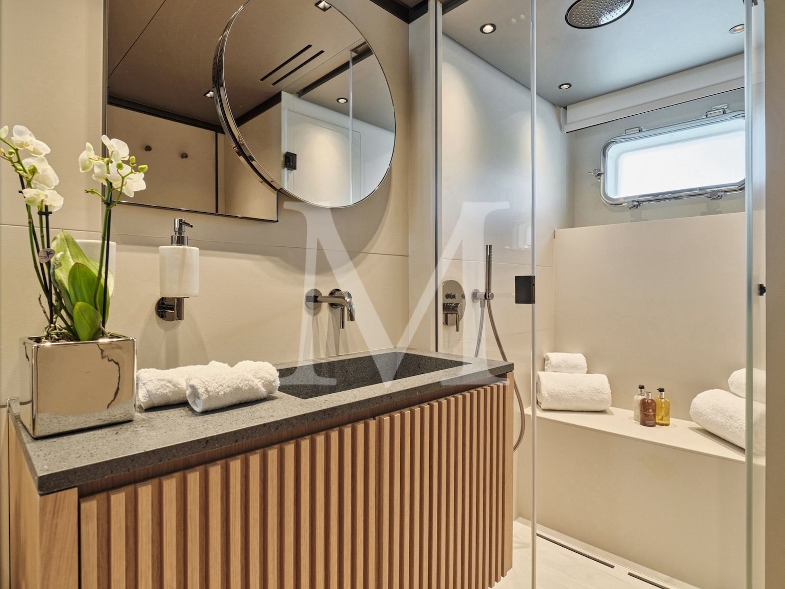 guest cabin bestia SP110 ensuite