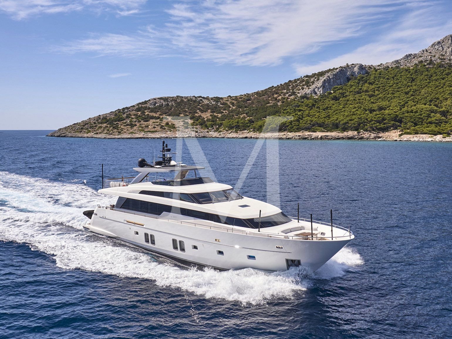 Charter Alein Sanlorenzo