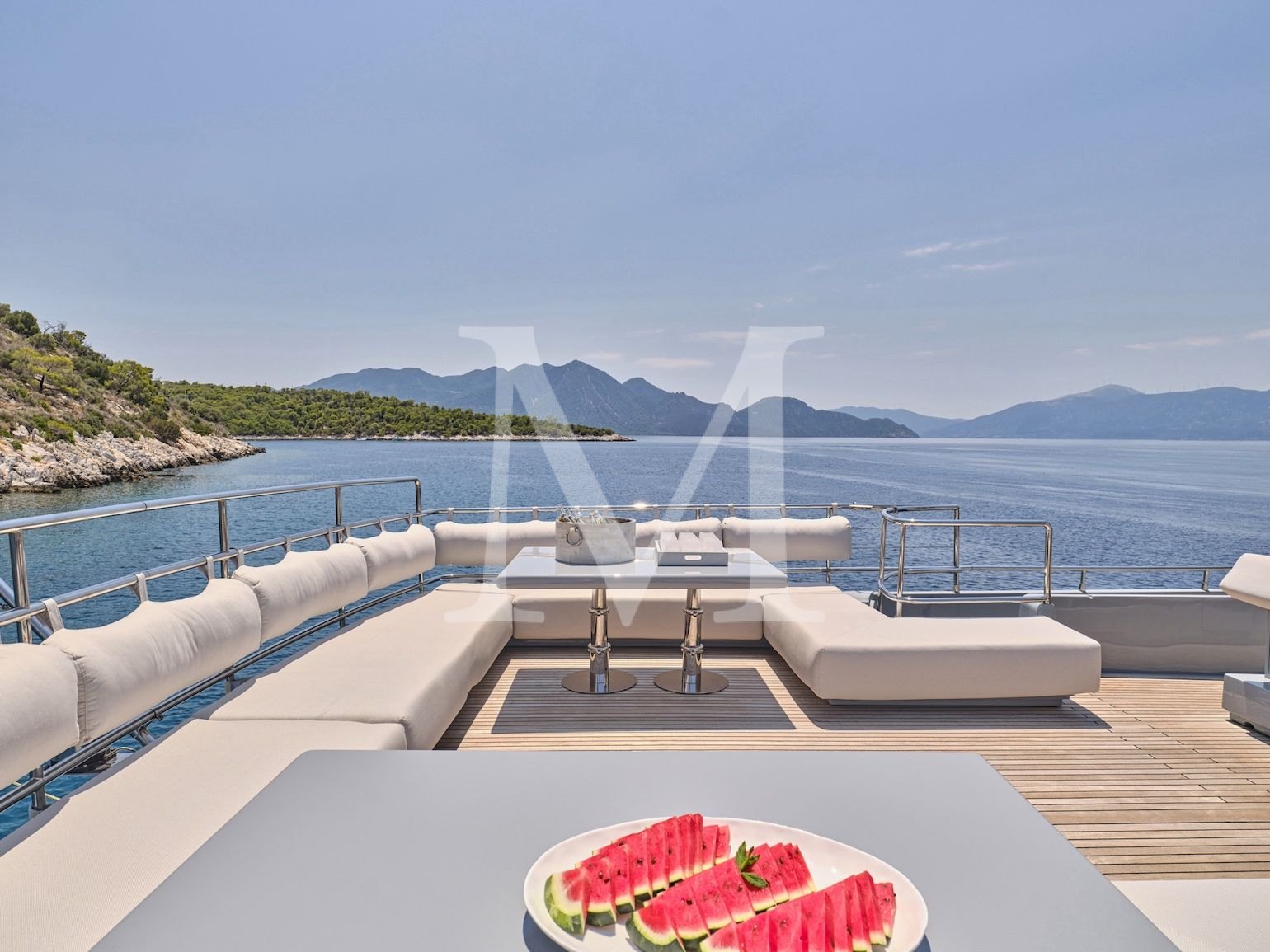 Not_Guilty_3_sundeck_aft
