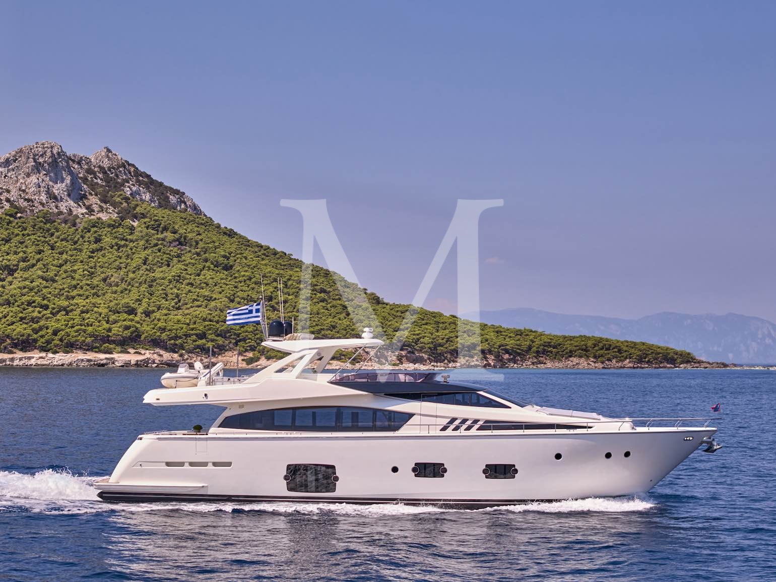 charter 24m Ferretti Bon Bon