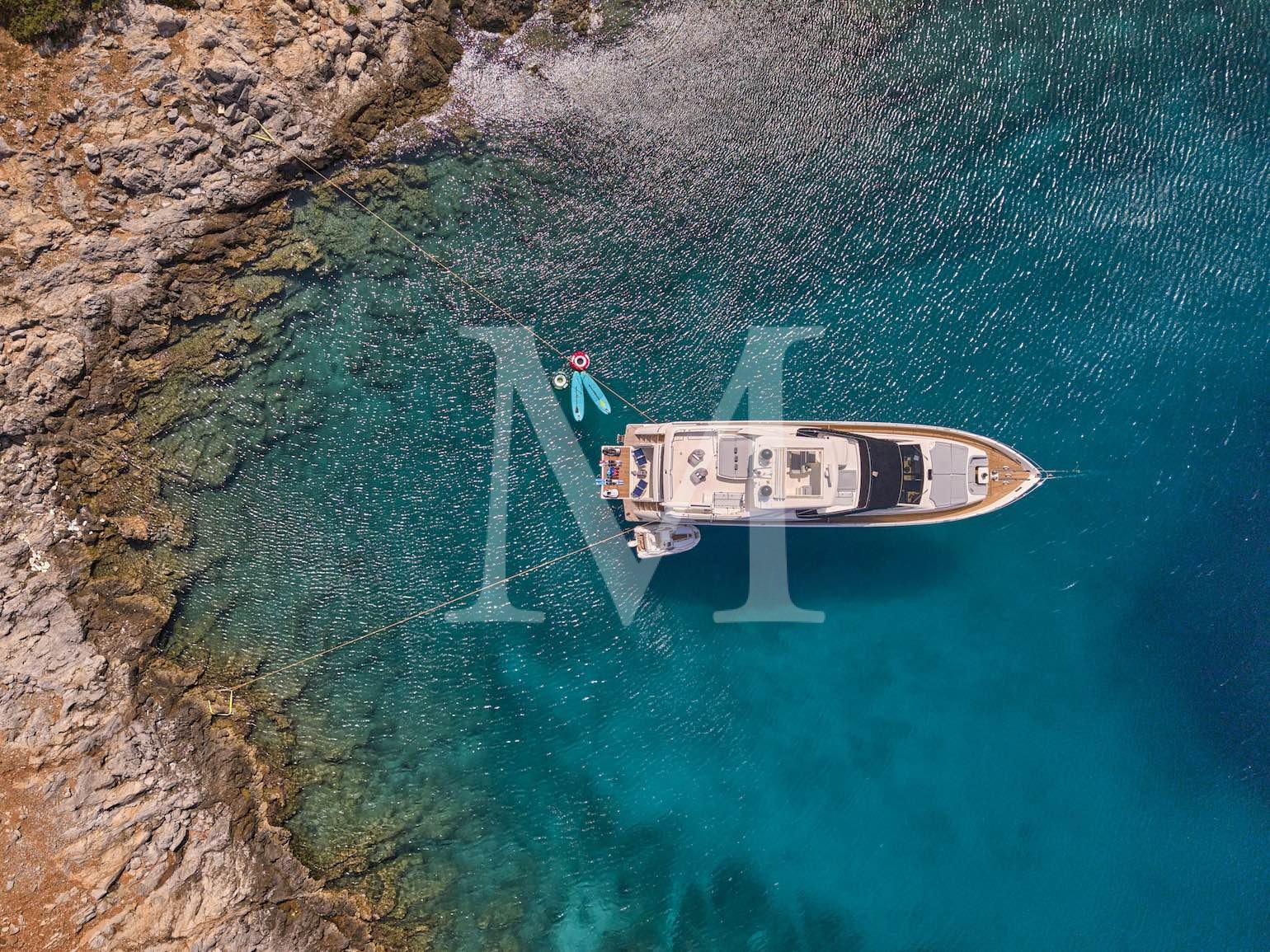 charter 24m Ferretti Bon Bon in the greek islands
