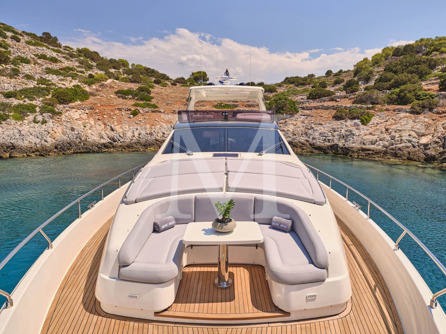 24m Ferretti Bon Bon charter greece