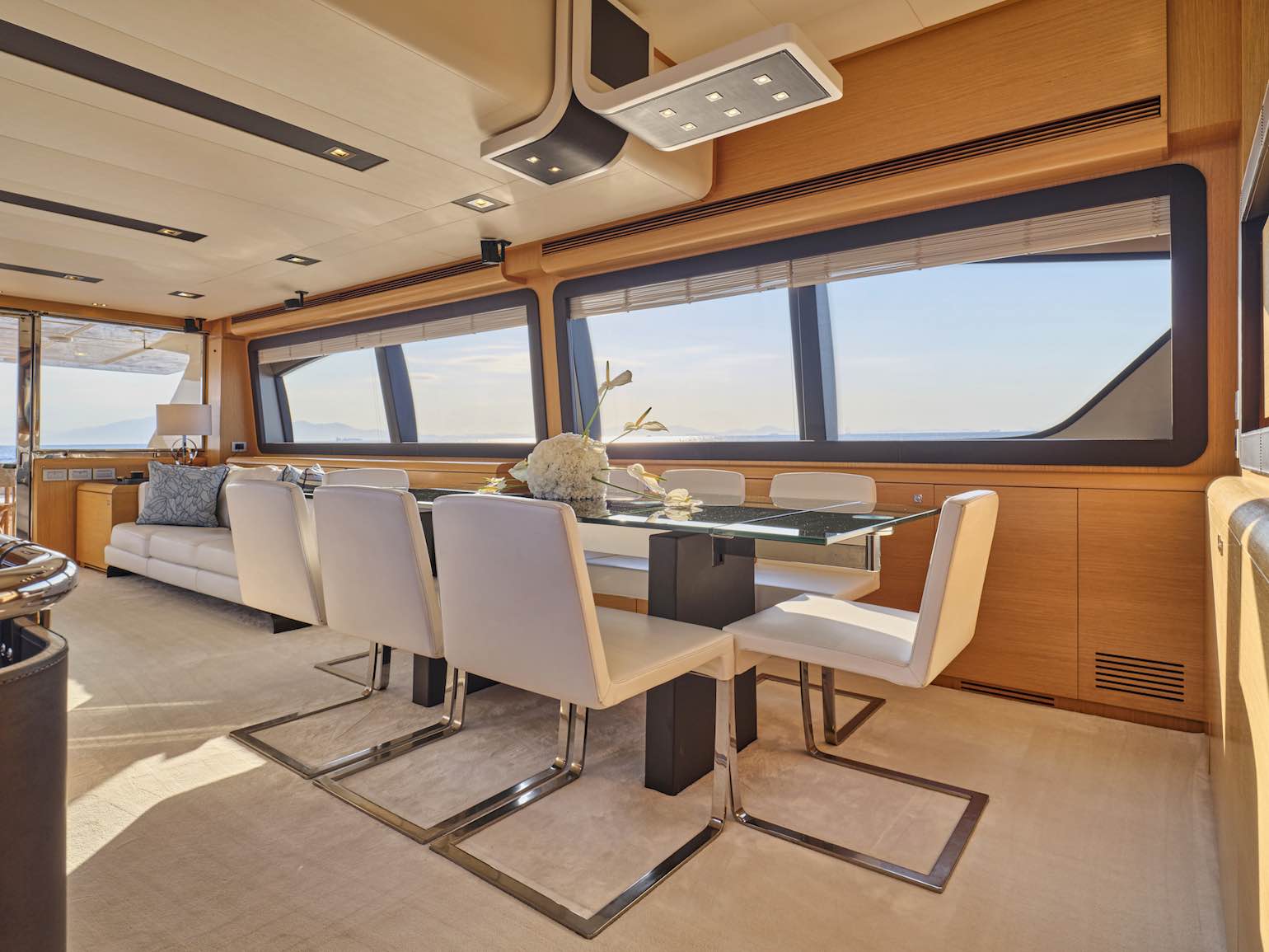 24m Ferretti Bon Bon charter greece salon 6