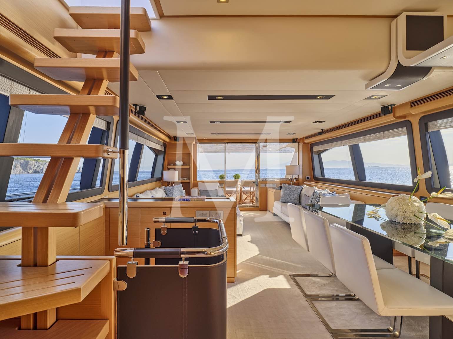 24m Ferretti Bon Bon charter greece salon 5