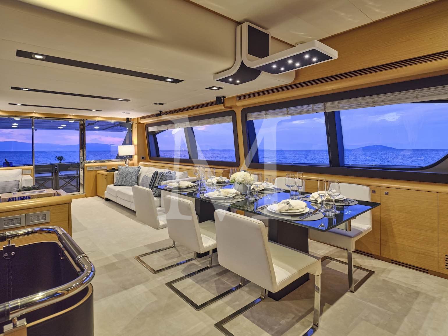 24m Ferretti Bon Bon charter greece salon 7