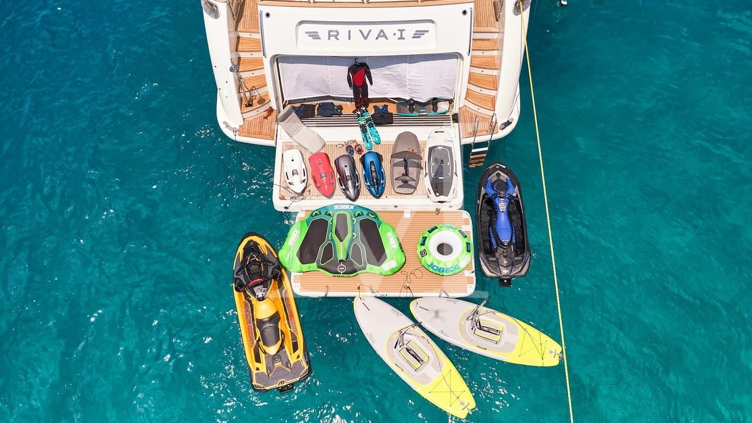 Riva_ I_charter_greece_benetti