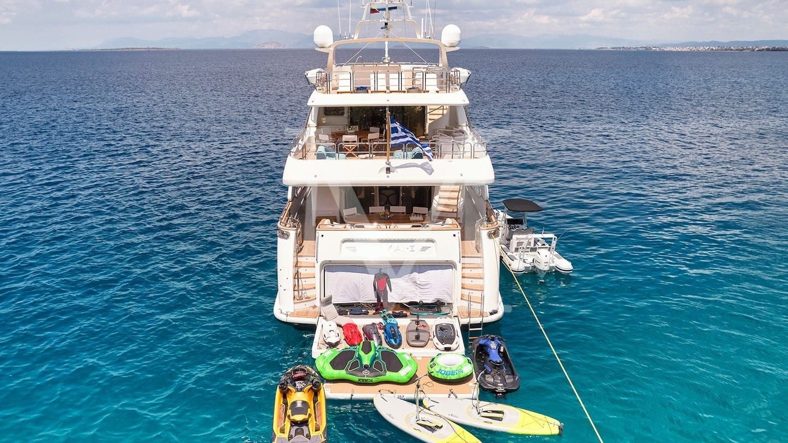 Riva_ I_charter_greece_benetti_toys