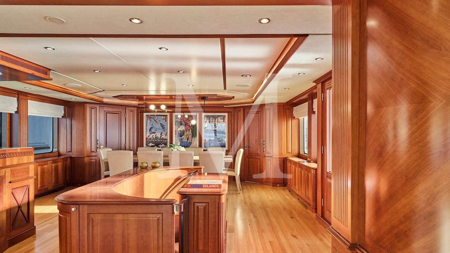 Riva_ I_charter_greece_benetti_main_deck_salon5