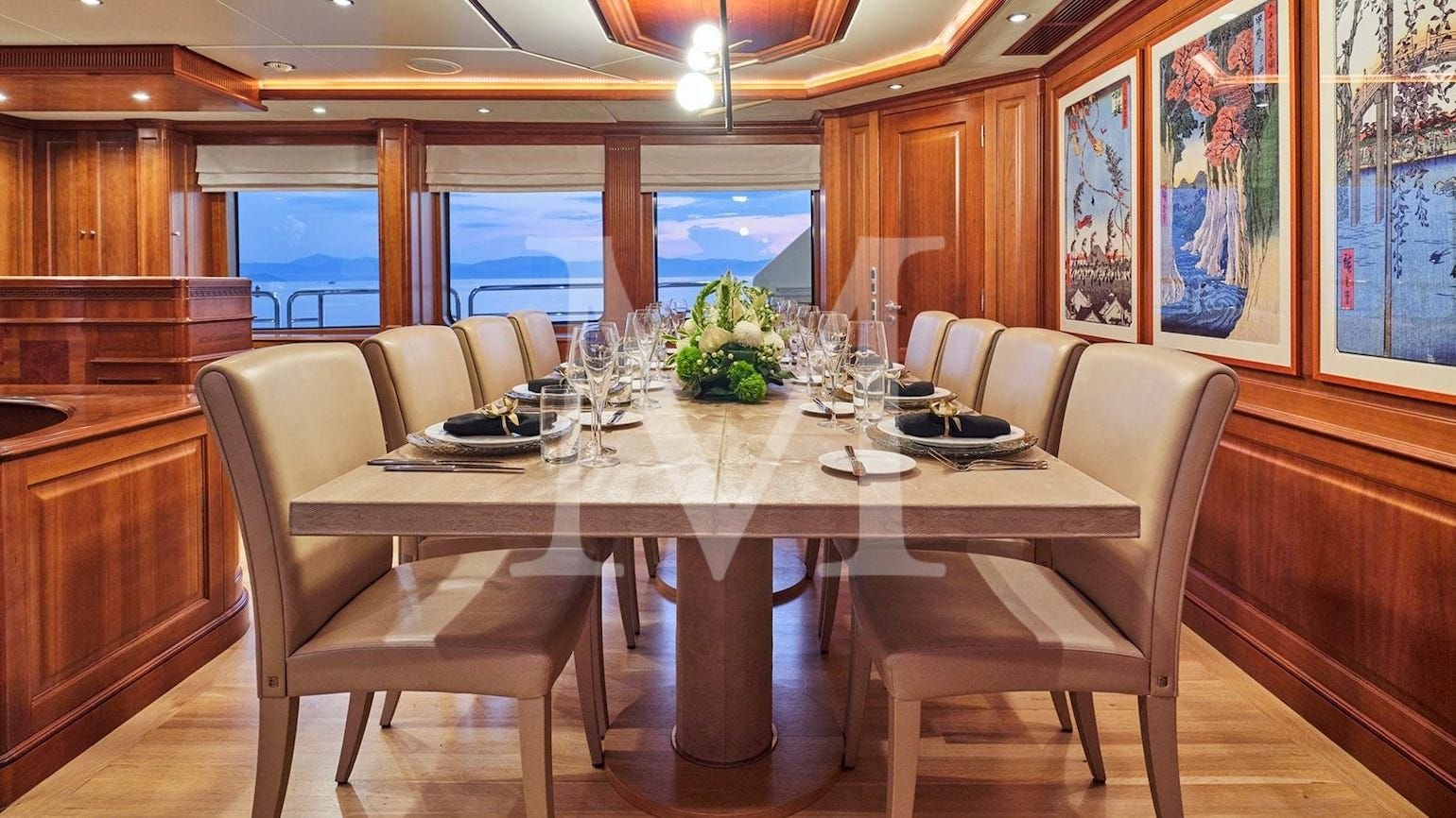 Riva_ I_charter_greece_benetti_main_deck_salon_dining